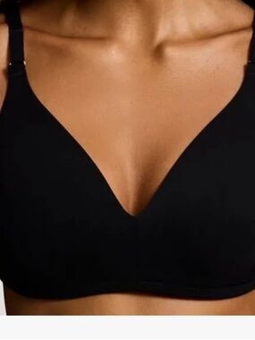 Soma Black Smooth Molded Full Coverage Bra NWT 42D